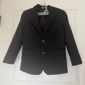 Boys Black Two-Button Blazer Suit Jacket Size 6